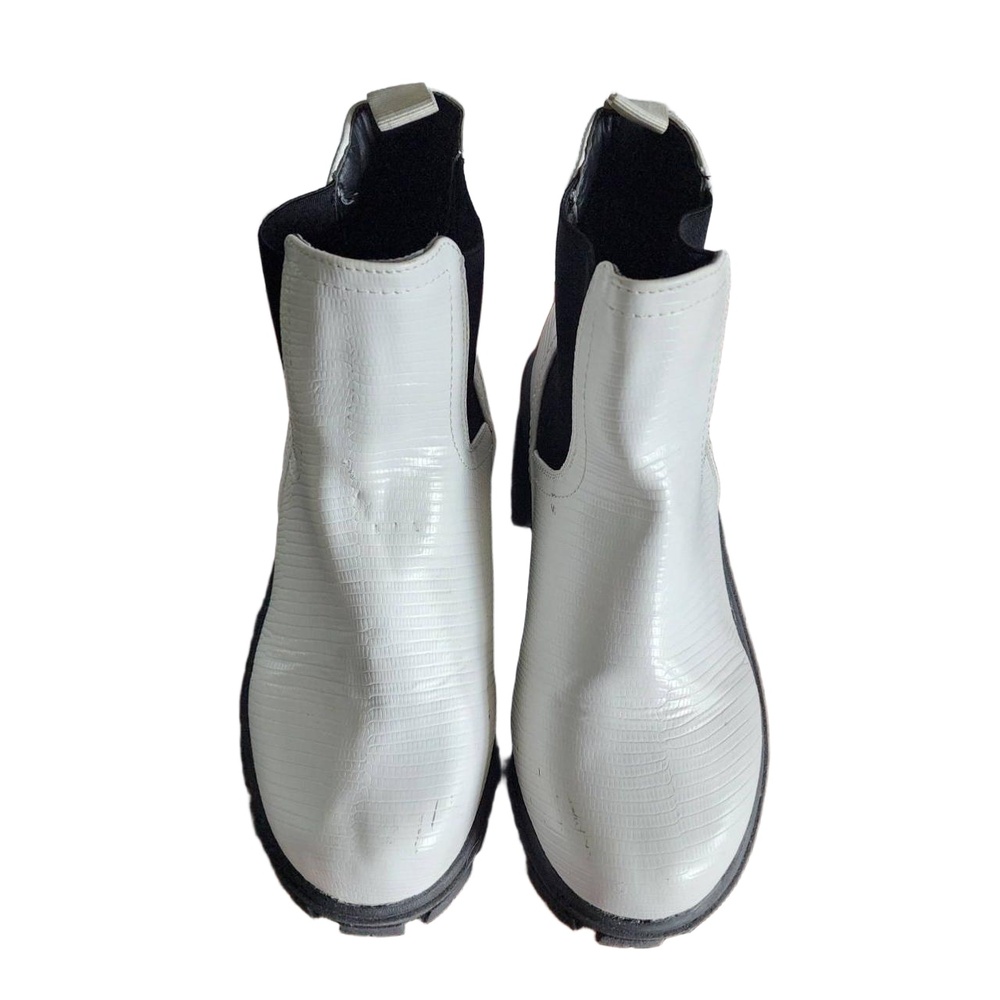 Sugar TC Boots Womens Size 8M White‎ Chelsea Glossy Finish Joyrider Pull Tab